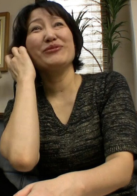 熟年離婚準備中の熟女さんのAV面接!カメラテストのオナニーで我慢出来ずに中出しSEX!h_1724m806g00007