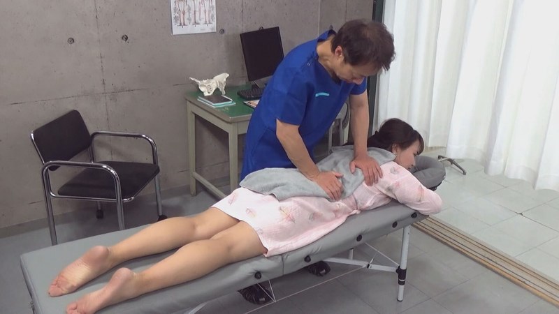 カラダの不調を改善したくて来院した若妻さん。マシュマロボディはとても敏感に反応する優れモノ。ビクビク痙攣がGOODh_1724m978b00008