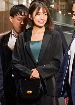 某広告代理店のウラ打ち上げ 脱法キメセクパーティーでマワされた新人タレント・Mさん つばさ舞500296