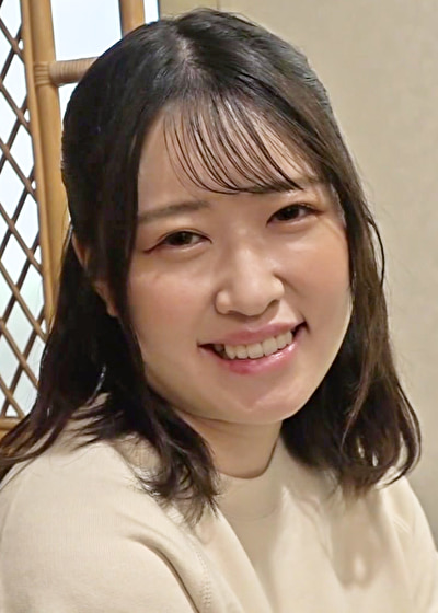 SNSの裏垢でオマ●コおっぴろげ写真を投稿していた保育士さんにSEX強要!豪華版472547
