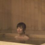 夜道で釣れたのは色白スレンダーの極上美魔女！ねっとりとした一夜限りの情事。h_1724a009b00006