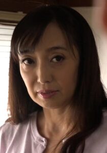 両親のSEXを見てしまった息子。母にしゃぶらせたチ○ポの味！h_1724m573g00001