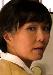 母さんのエロい姿でしかイケナイ！？息子の告白に一線を越えてしまった母息子。h_1724m573g00002