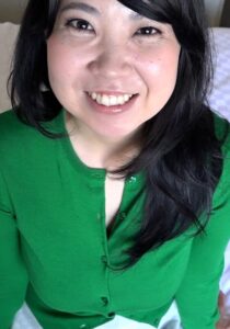 元コスプレイヤーの95cmIカップ爆乳奥様。マシュマロ爆乳で包み込むパイズリにウットリh_1724m578g00005