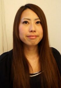 奥さんあなたのブラちょっと見せてくれませんか？爆乳奥さんのおっぱい触ったらスイッチオン！？h_1724m578g00008