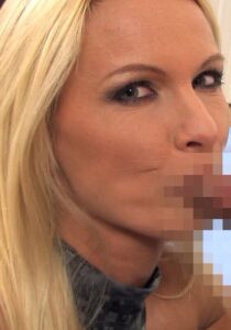 金髪巨乳美女といきなりナマ中出しSEX！揺れる巨乳に思わずナマ中出ししちゃいました！h_1724m619g00006