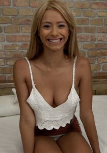 スパニッシュ系金髪巨乳美女と生ハメ三昧！褐色のスレンダーボディに汗と愛液が交わり…恍惚の表情でイキまくり！h_1724m619g00008