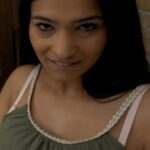 100cmオーバーの巨乳を揺らし妖艶に男を求める東欧で見つけた10代黒髪ビューティーと濃厚SEX！h_1724m619g00013