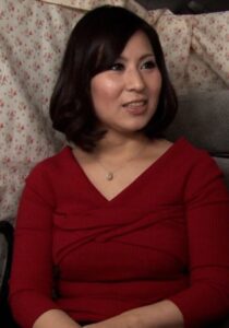 スタイルが良くて、綺麗な奥様限定でアンケート調査に協力して欲しいと言われ満更でもない様子の奥様を騙してナマ中出し決めちゃいました！h_1724m622g00001