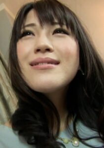 お昼にランチ！夜にSEX！ランチで打ち解け奥さんから誘いの連絡！？欲求不満奥さんの性欲全開のぶっ飛び中出しSEX！h_1724m622g00011