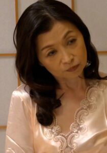 母が仕掛けた息子への罠！息子に強精ドラッグ入りのジュースを飲ませ強引に禁断SEX！h_1724m631g00012