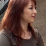 美人お母さんと母子二人の温泉旅行。無防備な母に突然の告白、一度きりと息子の愛を受け入れカラダを許す母子愛の果て…h_1724m654g00009