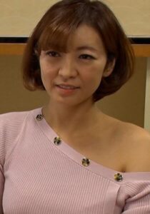 一人の女性として母さんが好きだ！本気だよ！突然の息子の告白にどう対処したら良いか判らず息子の口づけを受け入れてしまう母！激流に流されて堕ちて行く…母との禁断のSEX！h_1724m654g00012