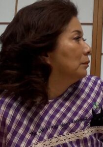 息子を誘う母！息子をダメにする淫獣母に流され堕ちていく…歪んだ母性愛！h_1724m695g00005