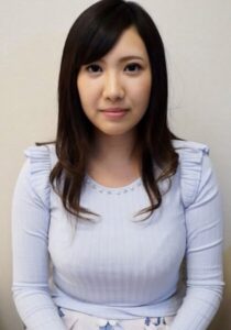 不倫インタビューでホテルに連れ込まれ…夫婦関係はあまり上手くいってない奥様になし崩し的にハメ撮りSEX！h_1724m717g00004