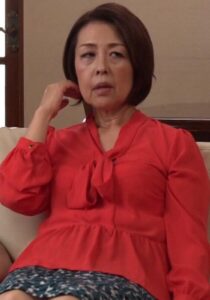 しっとりと落ち着いた佇まいの還暦熟女が、後戻りできない快楽の沼にハマる昭和官能エロドラマ！h_1724a095g00006