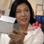 セクハラ、パワハラの女上司の誘惑にザーメンを搾り取られた残業の夜！h_1724a097g00002