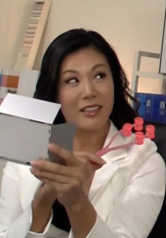 セクハラ、パワハラの女上司の誘惑にザーメンを搾り取られた残業の夜！h_1724a097g00002