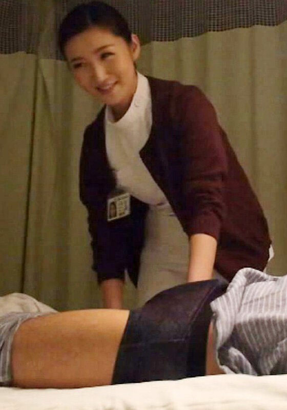 白衣の天使が夜の巡回！患者の身体をやさしく摩り「だいぶ、溜まってるんですか？」
