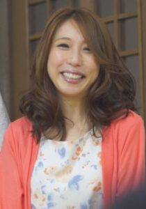 「娘居るからだめ！」隣の部屋には娘がいるのに声が止まらない！声を抑えて燃え上がる熟年セックス！h_1724a103b00007