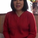 小さな会社を経営する52歳の熟女が会社の為にAV出演を決意！ポッチャリボディに黒々陰毛がエロ過ぎる熟女のアヘ顔めがけて顔射フィニッシュ！