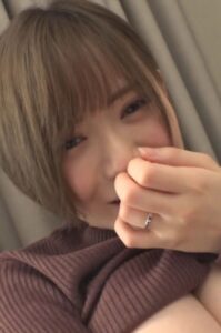 美乳＆美尻妻！綺麗なピンクのアソコにチ○ポをズップリ