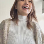 撮影中にカメラを奪われ集団で○○されたバカノーブラ配信女 ノーブラで満員電車に乗るバカ巨乳配信女