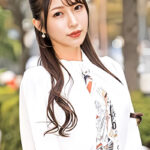 Gカップ清楚系黒髪ロングのムッツリスケベ人妻