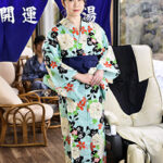 温泉旅行で結ばれた母と息子の禁断の愛511690