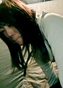 某歌姫そっくりソロキャン娘に忍び寄る！ 巨乳＆毛もじゃ！マジ本物！？518481