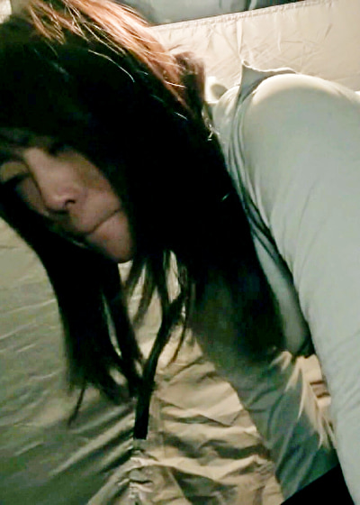 某歌姫そっくりソロキャン娘に忍び寄る！ 巨乳＆毛もじゃ！マジ本物！？518481