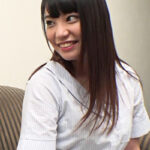 巨乳美少女が身売りされておじさんとSEX