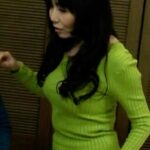 母さんがAVに出てる！？欲求不満解消にAV出演した母は息子にSEXを求めて…