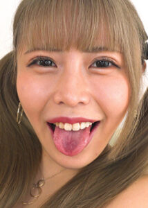 咀嚼のグルメ 2 美羽19才 ネイリスト