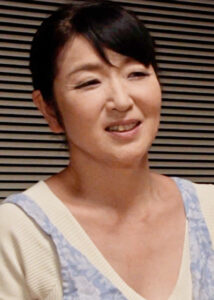 お母さんが欲求不満で台所でオナニー！？悶々とする愛息を優しく癒す熟母と禁断の中出しセックス！545679