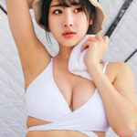 白ビキニ美女O