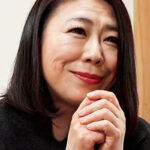 愚息を残して家を出た償いに何でもするから！久々に会った母さんの言葉に欲望の糸が切れた愚息･･･母との禁断の中出しセックス！